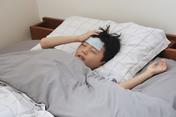 風邪を引いた子ども