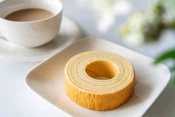 バームクーヘンとカフェラテ