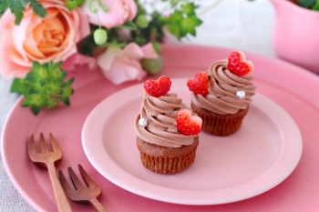 チョコレートカップケーキ