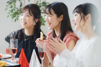 女子会イメージ