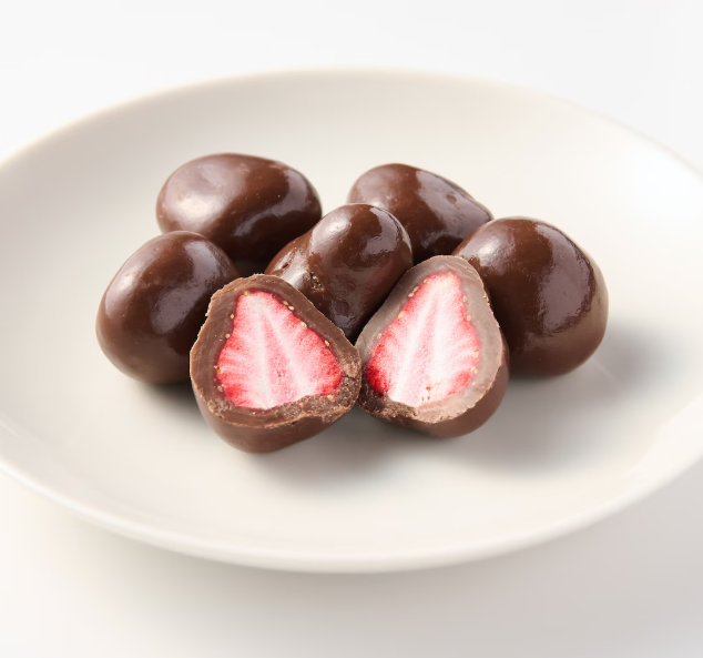 不揃いチョコがけいちご