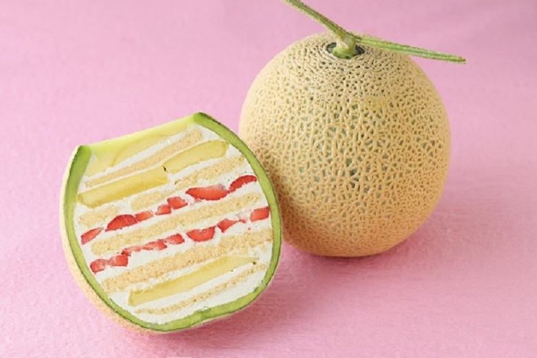 まるごとメロンケーキ