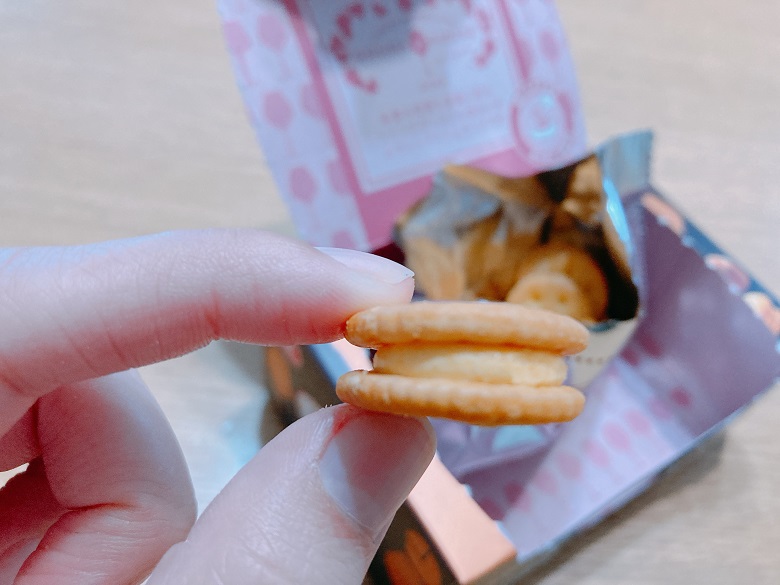 ルヴァンプライムサンドミニ　ゴーダ味　燻製仕立て中身