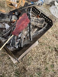 ビーフジャーキーの炭火炙り
