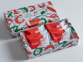 チョコサンドクッキー〈いちごマスカルポーネ〉