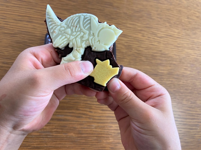 ピカチュウの端割る