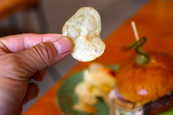 ポテトチップス誕生シーン