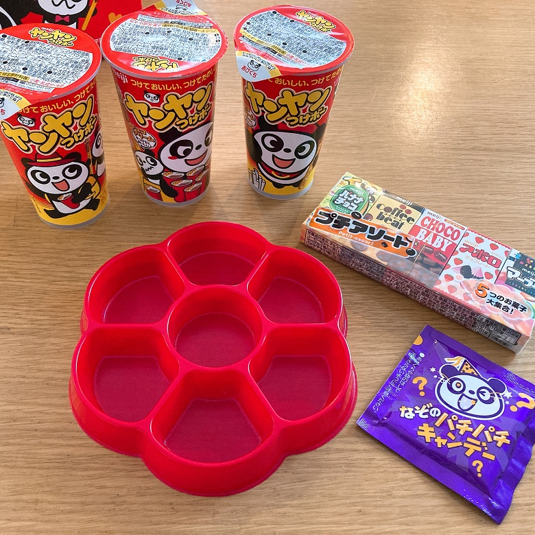ヤンヤンつけボーつけデコパーティーセット中身