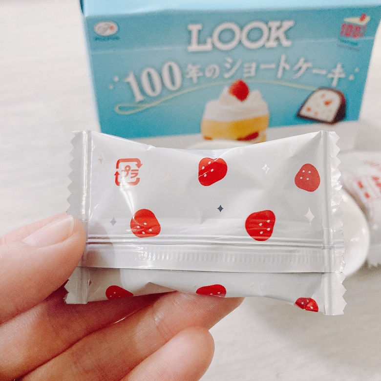 ルック100年のショートケーキ‗個包装裏面