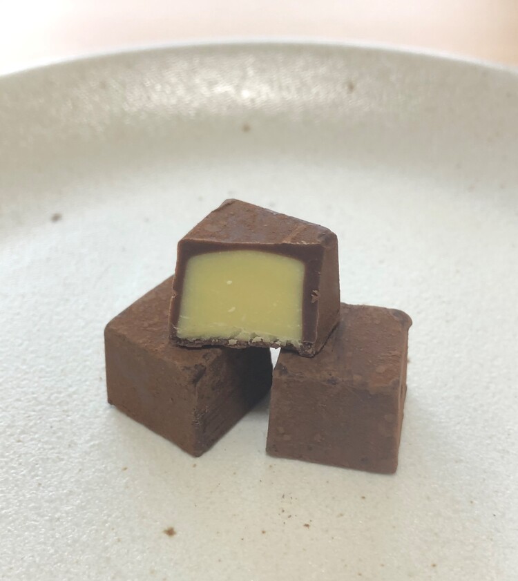 メルティーキッス粒の断面画像
