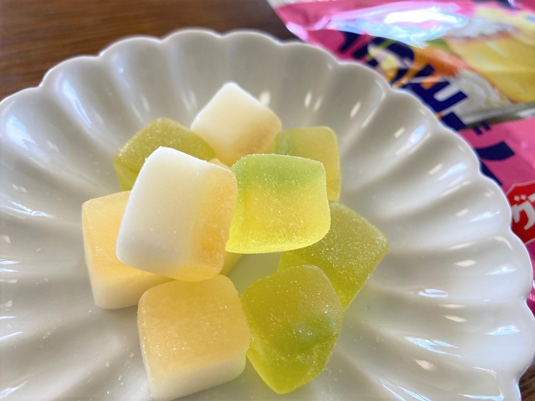 純喫茶グミプリンアラモード中身アップ