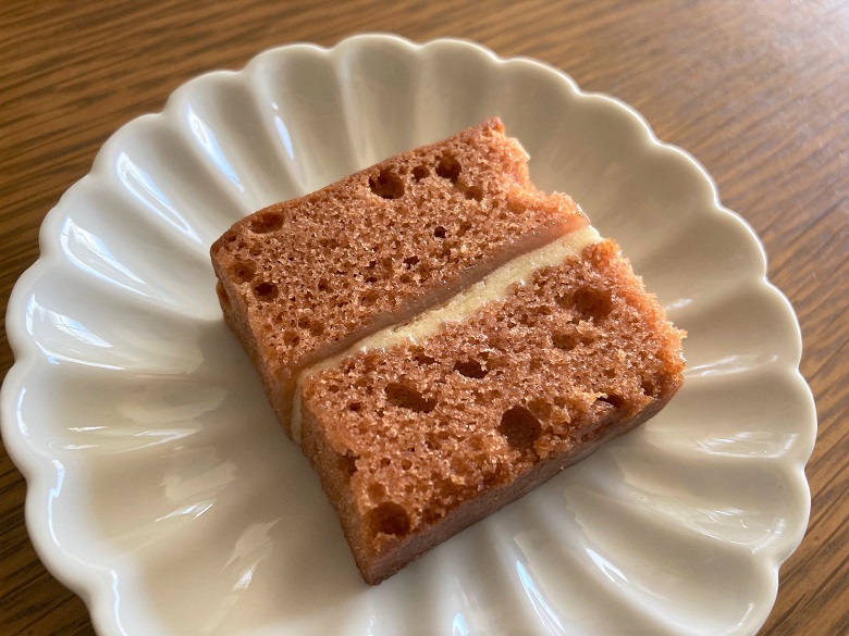 プレスバターサンド　苺お皿
