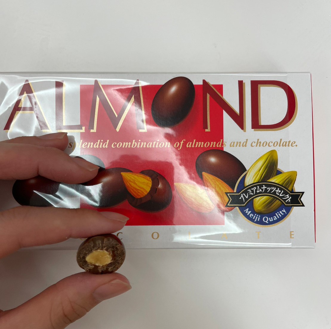 アーモンドチョコレート